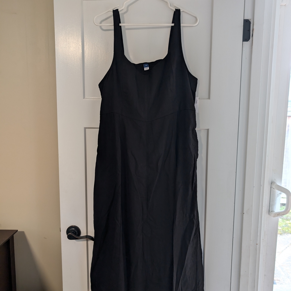 Old Navy Black Midi Dress